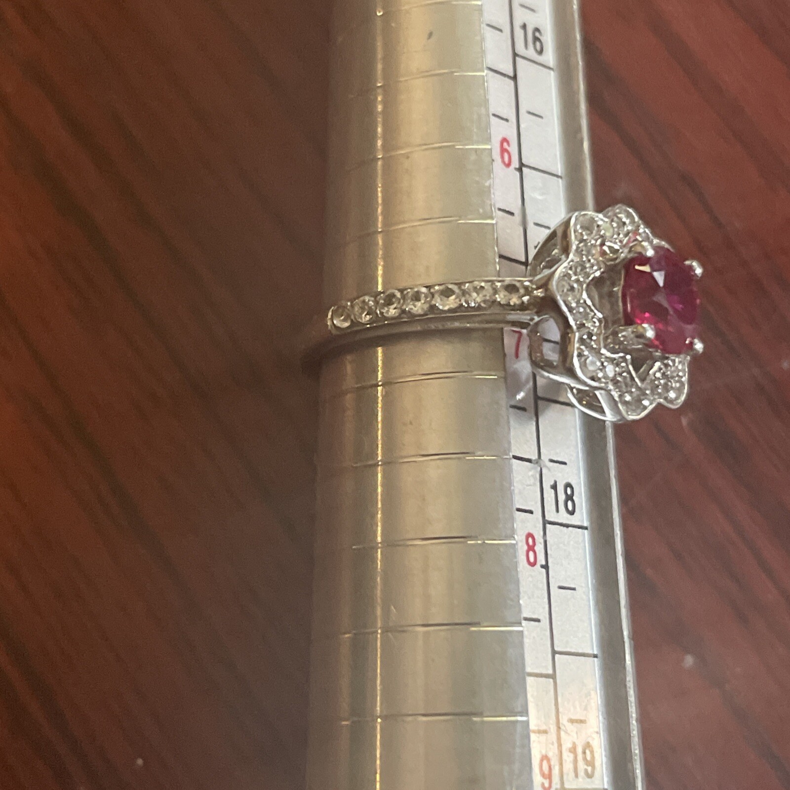 Stunning Sim Ruby Solitaire Cocktail Ring Sz 7 - image 2