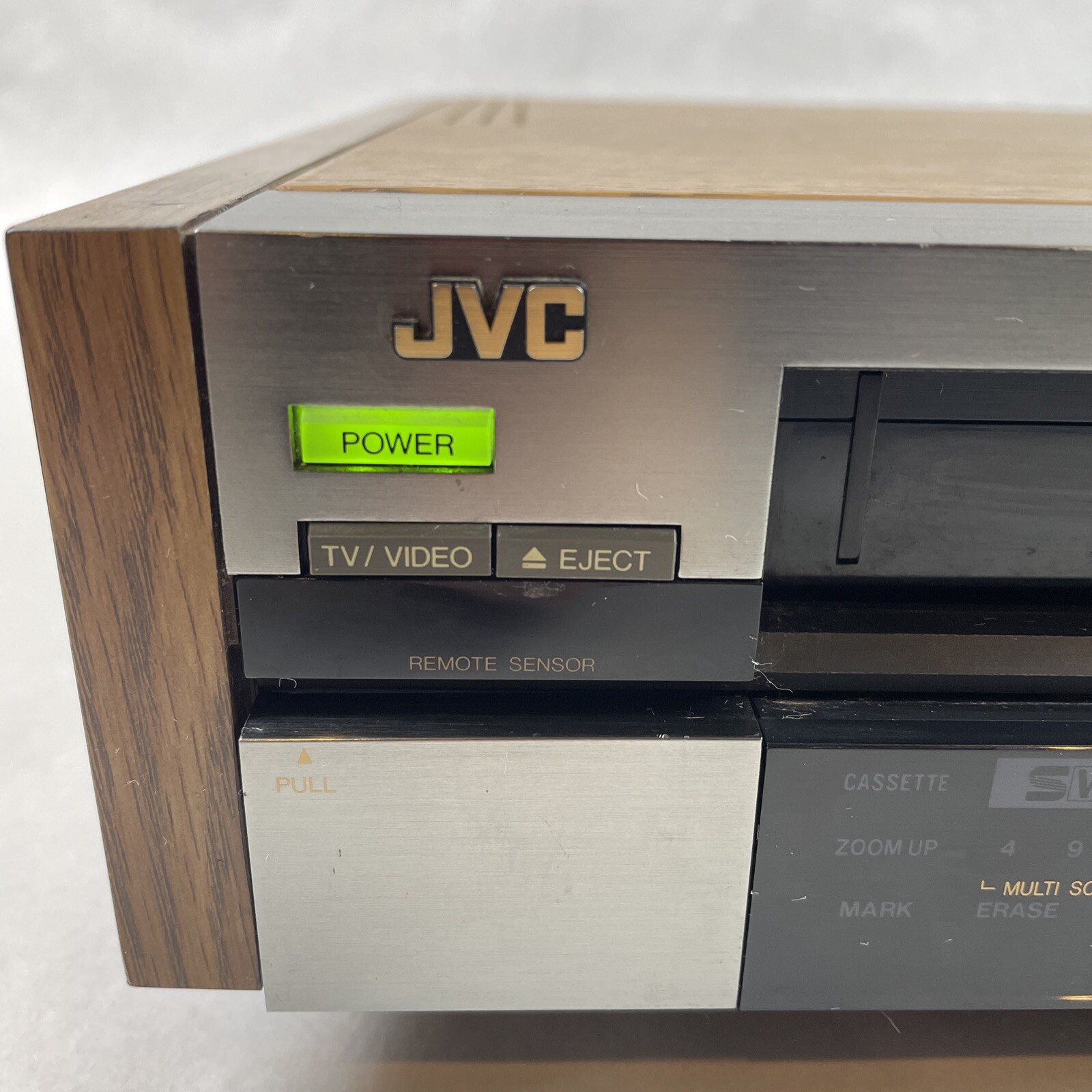 JVC HRS8000U Super VHS/SVHS VCR Player Powers On BUT Selling As