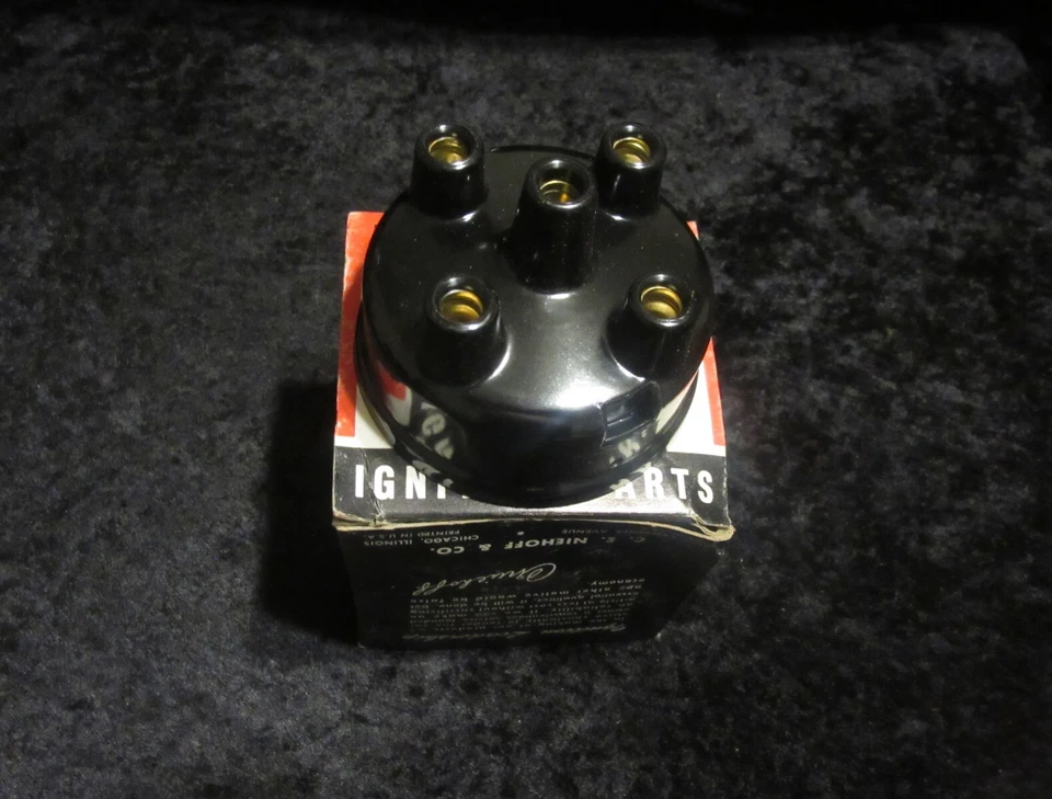 NOS 1942-1956 Willys Jeep 4 Cylinder Niehoff Distributor Cap In Original Box Foto 2 de 3