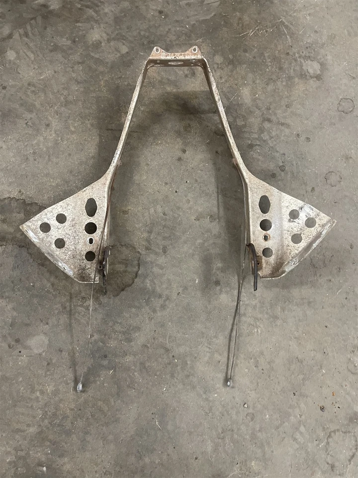 Soporte de parachoques Polaris Indy XC SP Edge 600 500 700 800 RMK 2001-2006 Foto 2 de 3