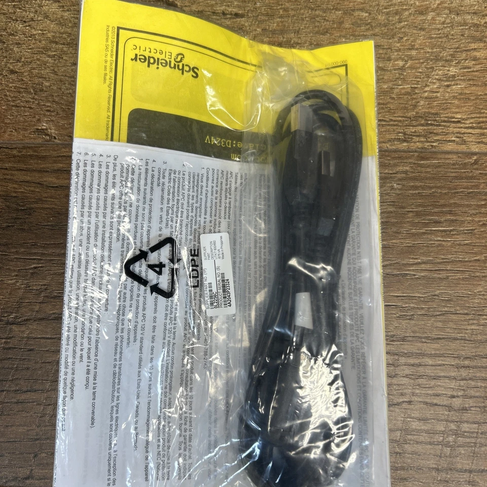 APC Back UPS 600 BE600M1 600VA 330W Battery Backup Surge Protector with Battery - Image 4 of 4