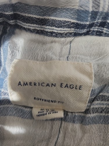 Camisa American Eagle para mujer mediana blanca ajuste de novio a cuadros lengüeta enrollable preppy - Imagen 8 de 13