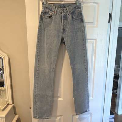 Levi's Premium Women's Light Wash Blue Straight High Rise Button Fly Jeans