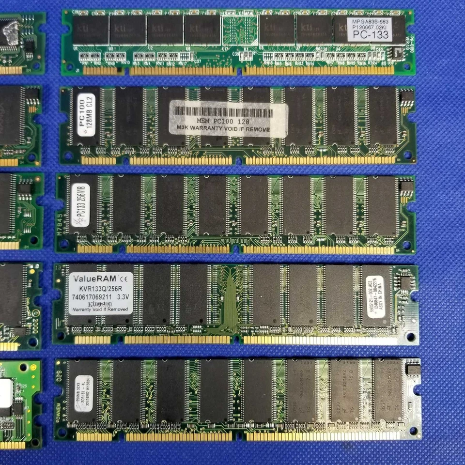 Lot of 10 Mixed PC100/PC133 ECC SDRAM 168-Pin Desktop RAM Sticks Various Brands, - Image 3 of 4