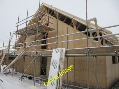 Photo 6x4 Leaning on the scaffold Cholsey Some of the roof insulation lea c2013