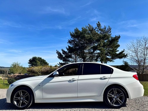 BMW 3 SERIES 2.0 320d xDrive M Sport Saloon 2016 - Picture 4 of 11