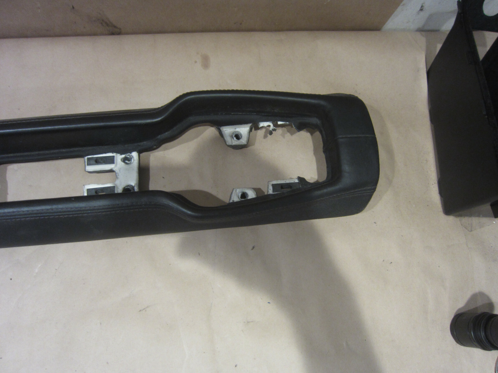 Ferrari 458 - Center Console Black Leather - P/N 81286700