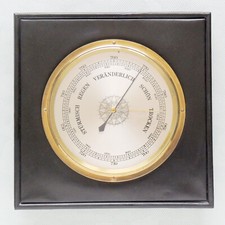 M&auml;chtig gro&szlig;es Barometer auf Holzplatte Leder umzogen Quaderma&szlig; 31 cm D Skala 19