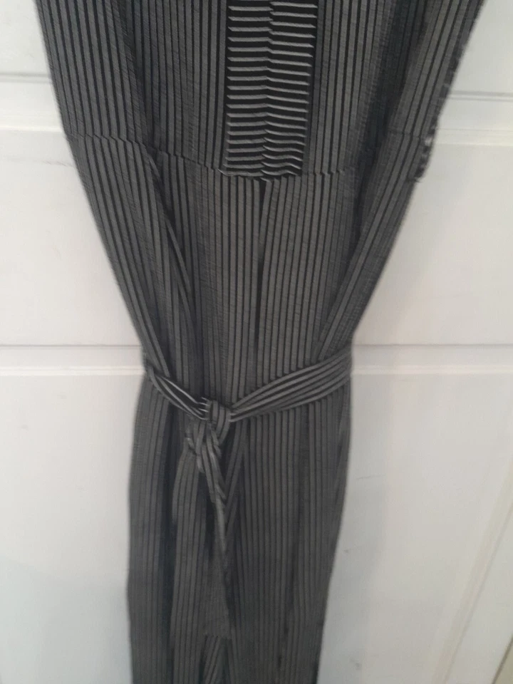 Calça Monteau listrada preta e branca 1 peça tamanho grande com gravata muito boa - Imagem 3 de 4