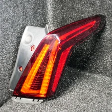 CADILLAC XT5 TailLight Rear Right Passg RH Quarter Mounted 84245002  20  24 OEM