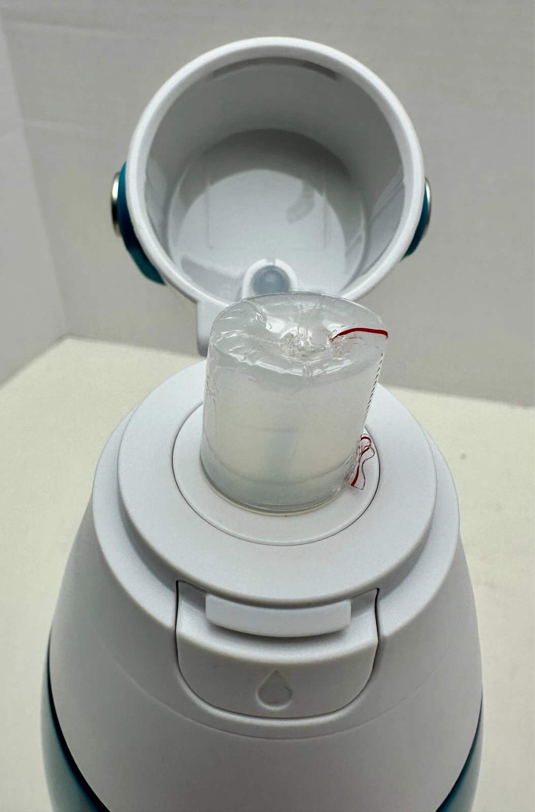Brita Water Bottle - Thumbnail 5