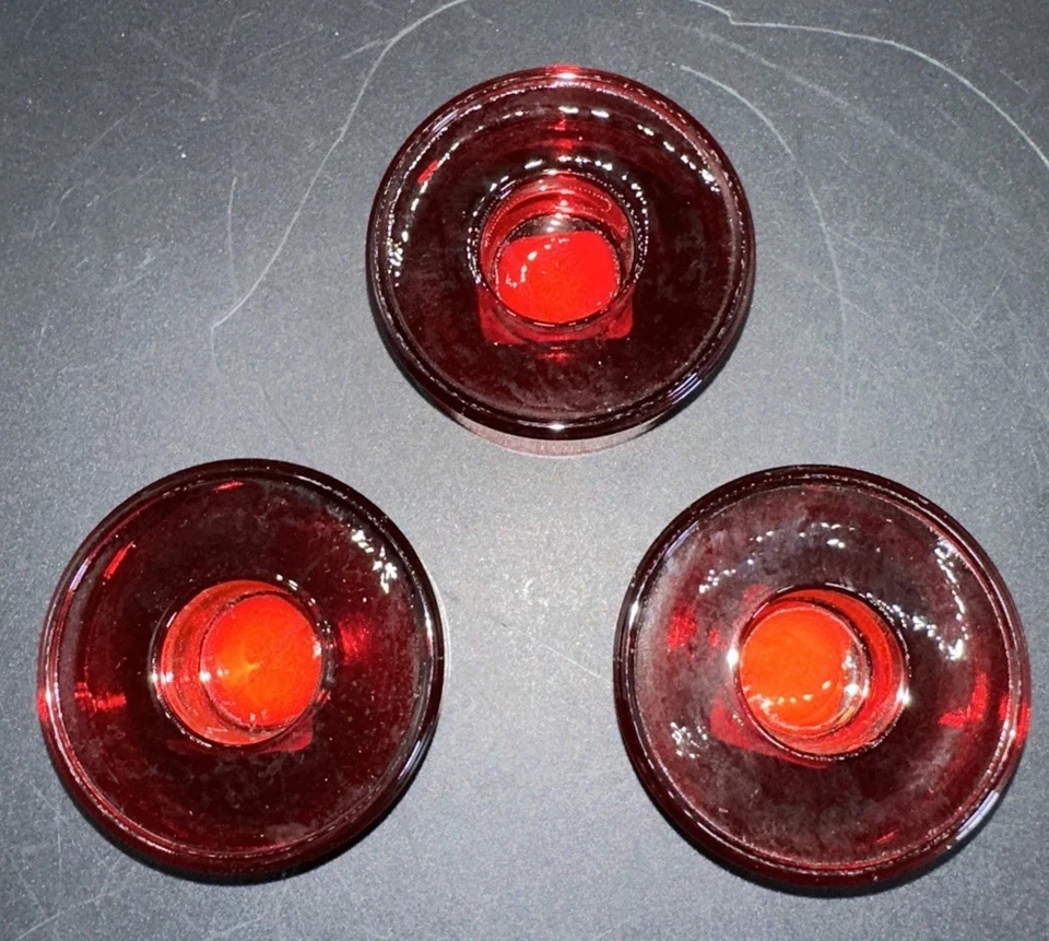 Набор из 3 конических держателей из красного стекла Crate And Barrel - Изображение 2 из 4