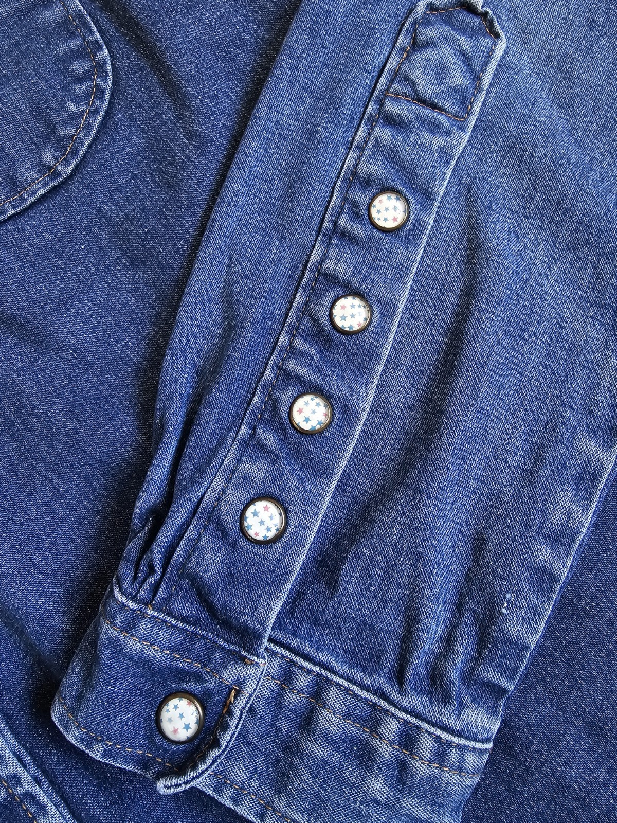 VTG Y2K Levi's Womens Denim Western Shirt Blue Snap Long Sleeve Size Large UK 14 image 2