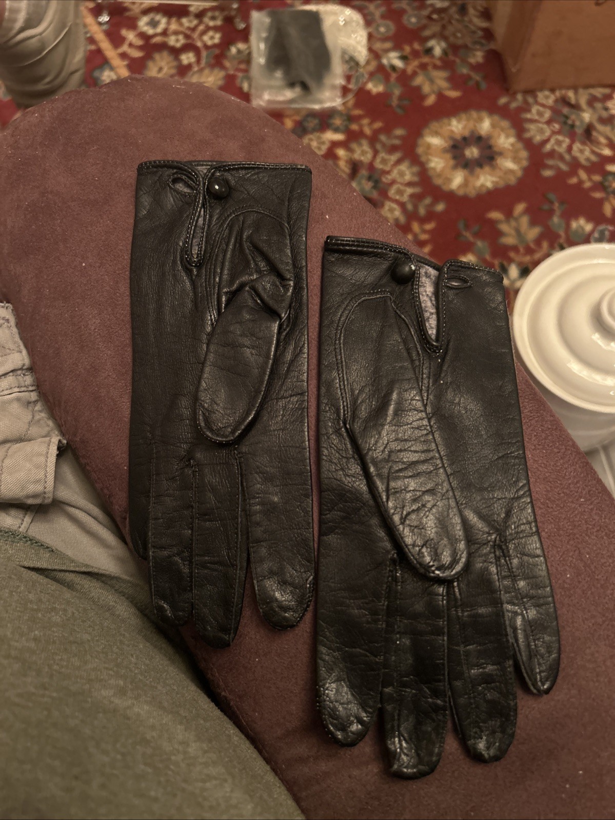 Gloves womens -Soft faux leather & fur lining NWT decorative buttons size 7-image