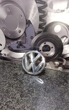 Logo Stemma Calandra Volkswagen Passat Polo Cod.3B0853601