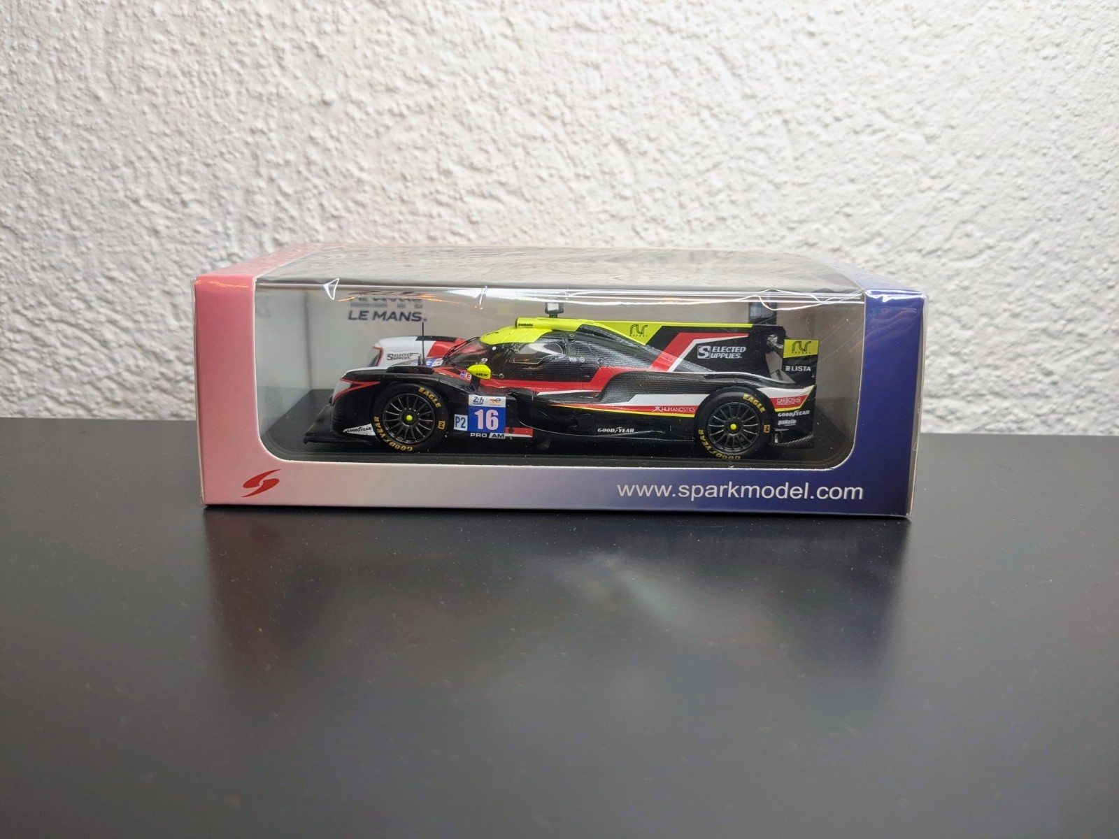 Maquette LMP2 Oreca 07 Spark pour vitrine de passionné des 24h du Mans 2025