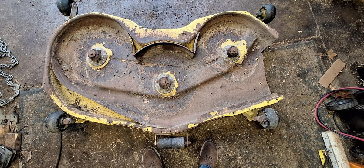 John Deere GT235 gt245 LX279 345 GX345 54C Deck Shell AM133470