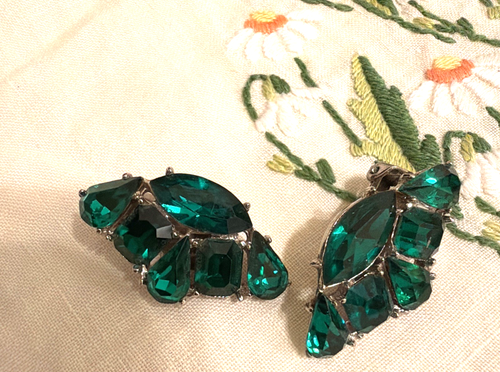 Vintage WIESNER Signed Emerald Green Crystal Marquise Cut Clip Earrings