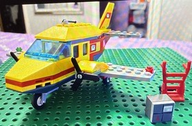 LEGO City #7732 Air Mail 100% Complete w/ Instruction & Minifigures; USED