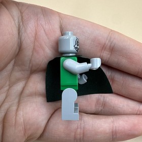 LEGO Marvel: Dr. Doom Minifigure 76005 Spider-Man Daily Bugle Showdown