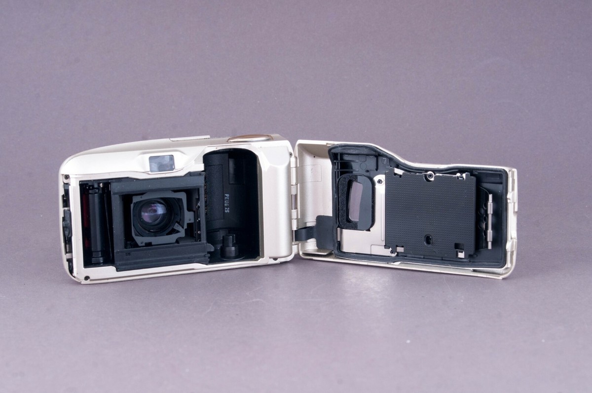 【ジャンク】OLYMPUS μ[mju:]-II Olympus [mju:]-II All-Weather 35mm Camera, Black with 35mm f