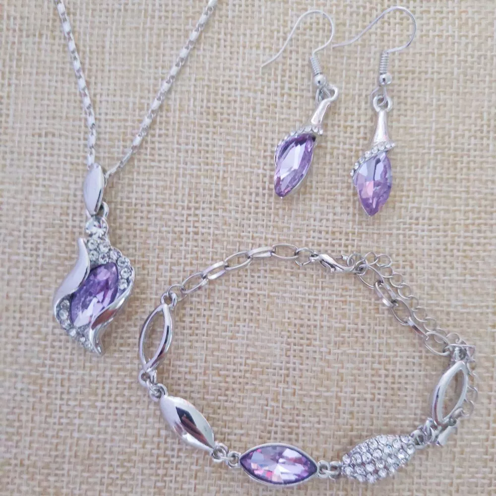 Light purple shop necklace