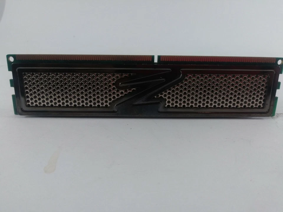 PC 6400 TITANIUM SERIES 1GB DUAL CHANNEL( PN:OCZ2T8002GK) 4-4-4-15-1T..OC TECH - Image 4 of 4