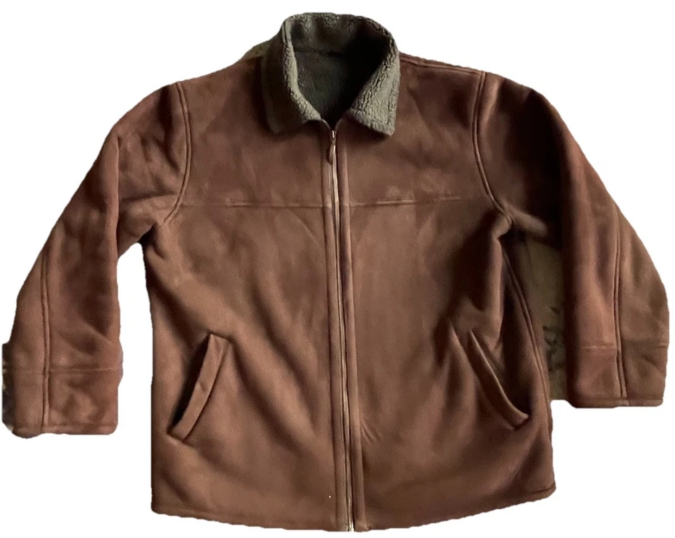 Chaqueta de gamuza sintética Bill Blass para hombre: cuello de piel de oveja sintética marrón para hombre mediana usada en excelente estado Foto 4 de 4