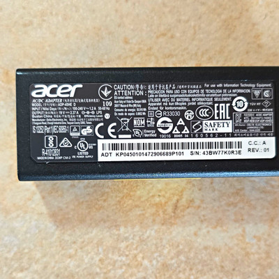 Acer Netzteil ADP-45FE D 45W 19V 2,37A für Acer Notebook Schwarz