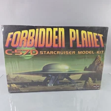 Polar Lights Forbidden Planet C-57D Starcruiser 1:72 Plastic Model Kit 5098 NEW