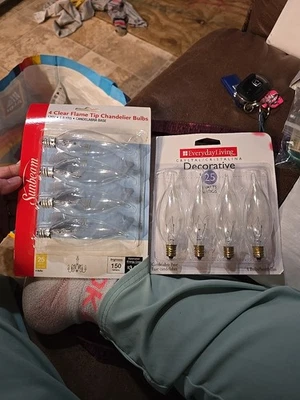 8 Pc Light Bulbs Candelabra Base 25W 120V Lamp Chandelier Flame Tip Clear - Image 1 of 4