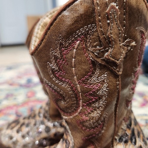 Toddler leather cowgirl boots - size 6 by Smoky Mountain Boots - Picture 3 of 10