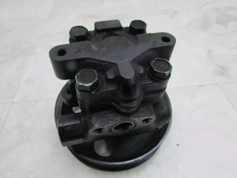 Bomba de dirección asistida Verona 2004 2006 2,5 L Suzuki montaje polea OEM 4911086Z00 Foto 2 de 4