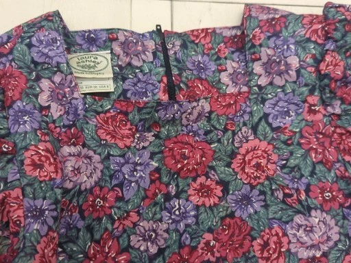 Vestido Laura Ashley Vintage Rojo Violeta Floral Plisado Midi Cuello Cuadrado Talla 8 Foto 2 de 4