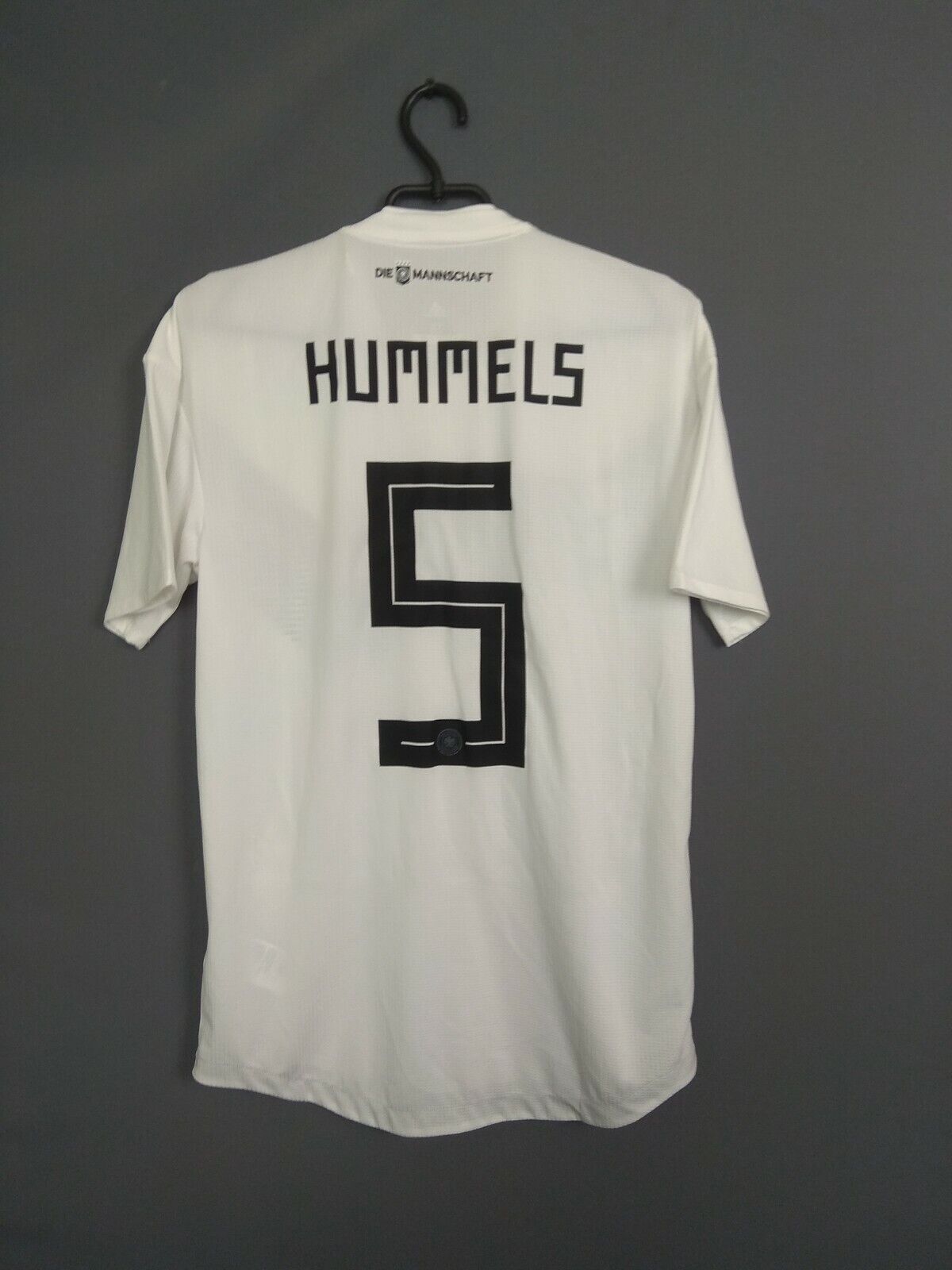 Hummels Germany Jersey Authentic 2018 2019 Home MEDIUM Shirt Adidas BR7313 ig93 Osiągać