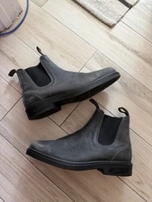 Blundstone Originals Men  s Chelsea Dress Boot 2582 Black Leather