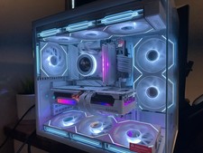 Custom AMD Gaming PC | Ryzen 7 9800X3D | RX 9...
