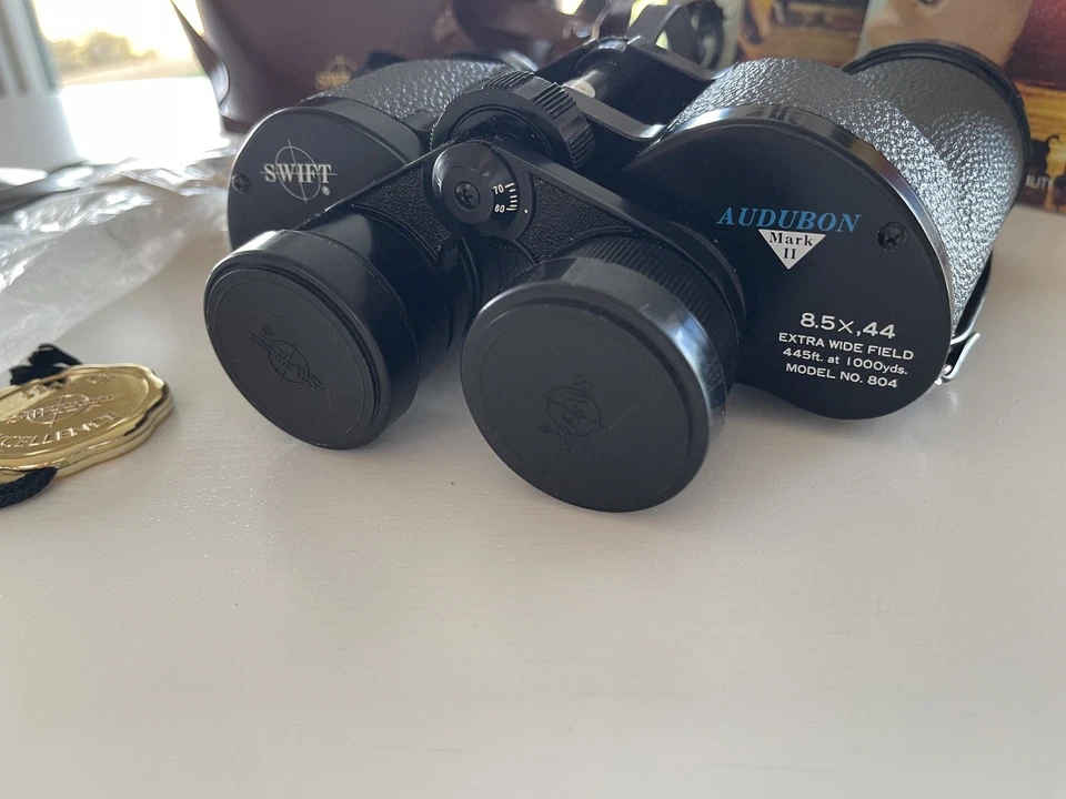 1982 Swift Audubon Model 804 Binoculars EXTRA WIDE ANGLE, 8.5x44. NICE & RARE - Image 4 of 4