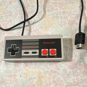 Nintendo NES Classic Edition Mini Console Gray HDMI 720p w/ Controller