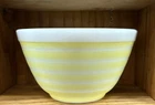 Vintage Beautiful Pyrex 401 Mixing Bowl Yellow Rainbow Stripe 1 1/2 Pint Rare