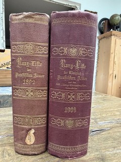 Classifica Prussia 1892 e 1909 volumi magnifici pezzi unici con illustrazioni di uniformi