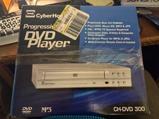 CyberHome Progressive Scan Player  CH-DVD 300 DVD  New In Box