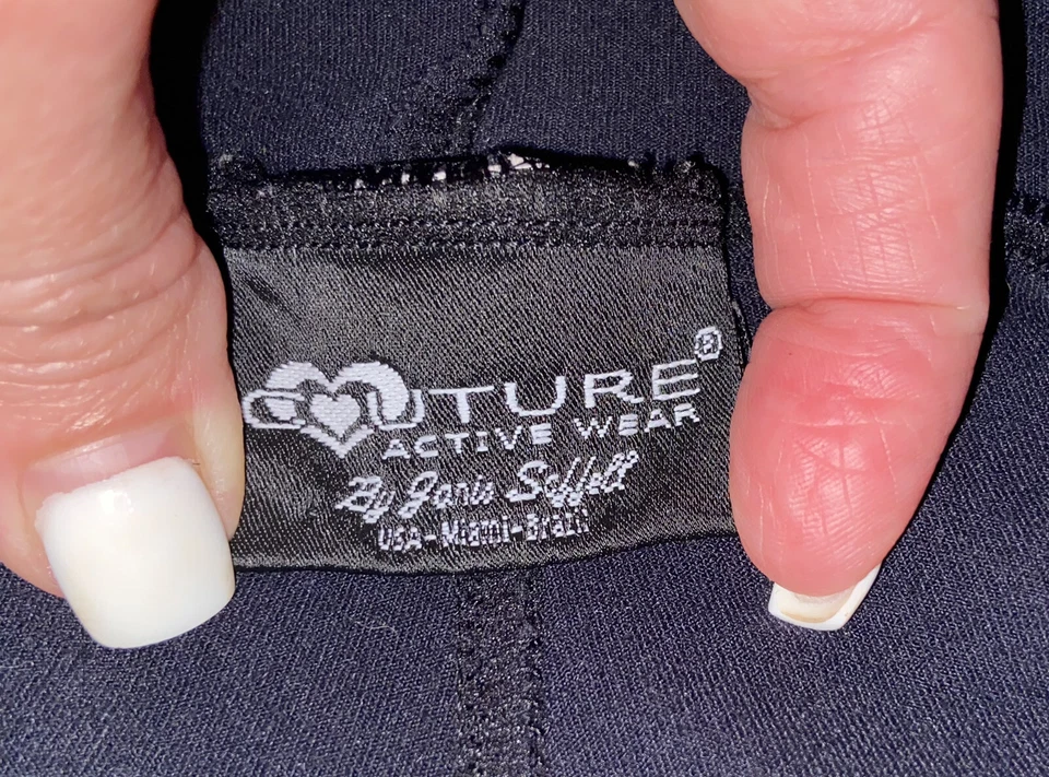 COUTURE ACTIVE WEAR Capris by Janis Saffell S/M - Image 3 of 4