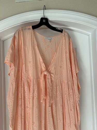 Young, Fabulous, & Broke Swim Peach Pink Eyelit Cover Up Oversized Dress sz M - Picture 3 of 4