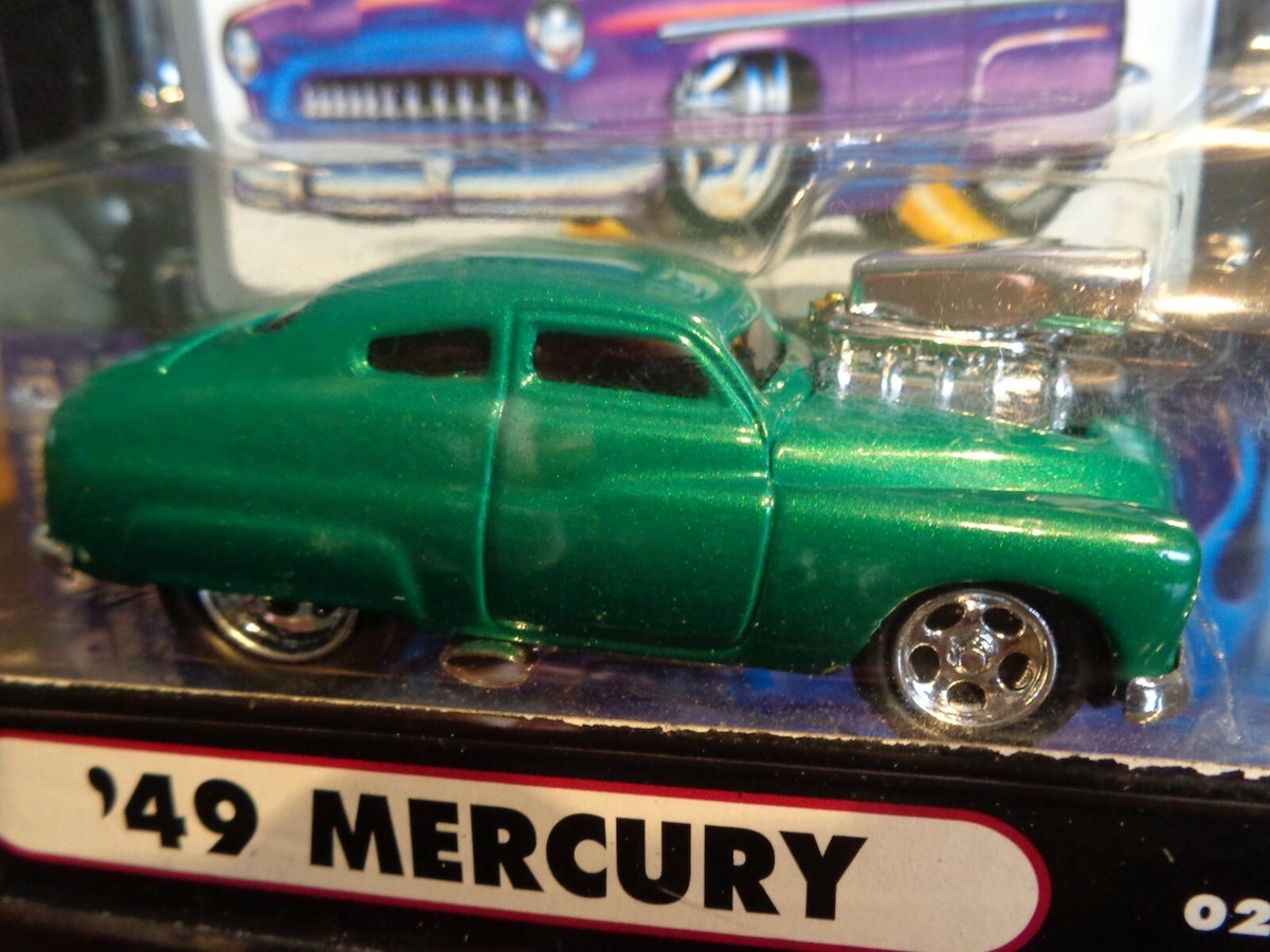 1949 MERCURY COUPE GREEN MUSCLE MACHINES 1/64 NEW IN USED PACKAGE