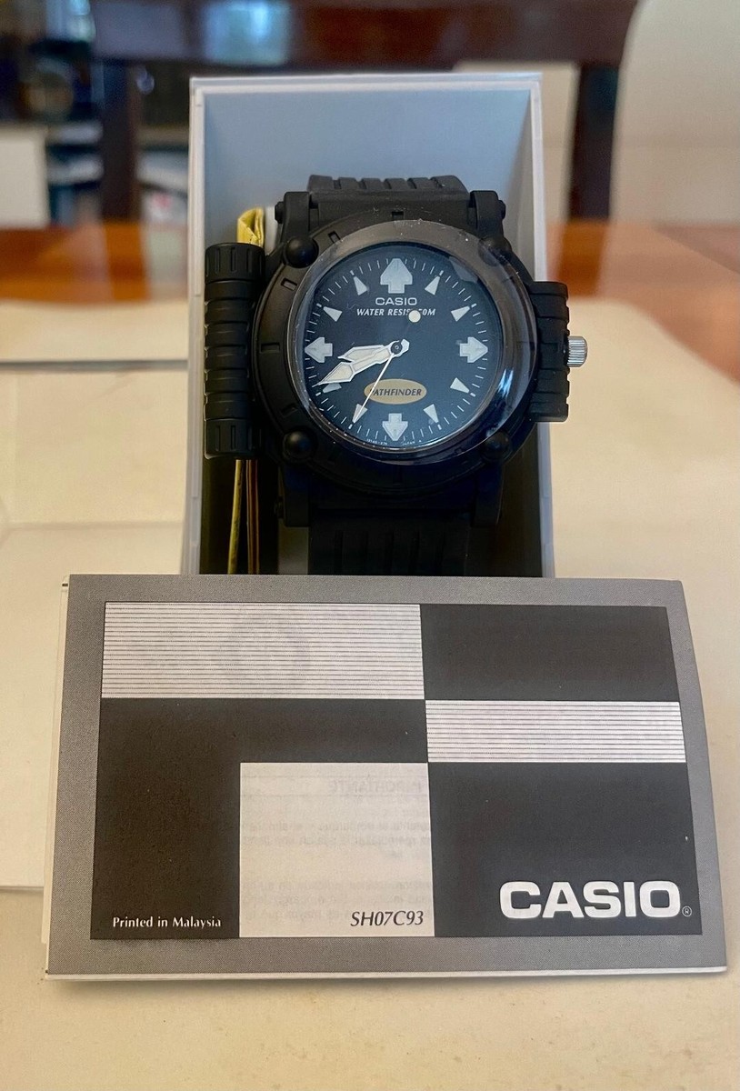 カシオ Casio MW-43 Pathfinder Watch (Module 706)- all black, still in box
