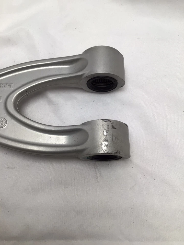 OEM 2012 - 2020 Triumph Bonneville Trophy T2057600 Drag Link - Novo - Imagem 2 de 4