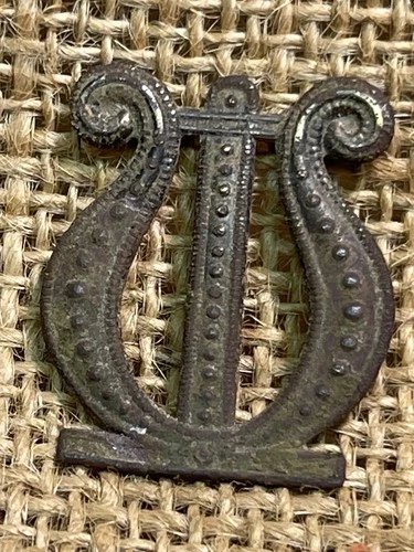Dug Civil War Musicians Harp Type Brass Hat Pin Recovered At Savannah Ga