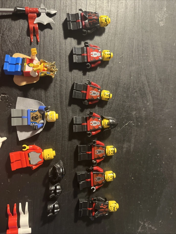 Minifiguras de colección Lego Castillo y Caballeros Reino - Rey con capa - Lote de 12 Foto 2 de 4