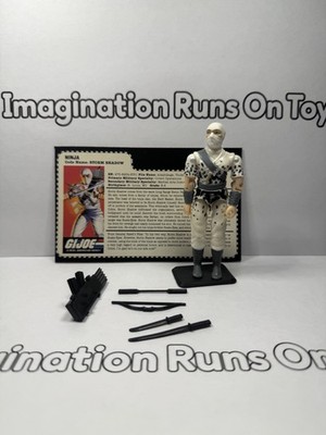 1997 GI JOE COBRA: STORM SHADOW (COMMANDO PACK - V5) COMPLETE w/ FILE CARD MINT